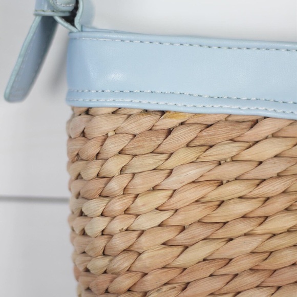 Maggie B straw purse with gingham lining - Picture 5 of 6